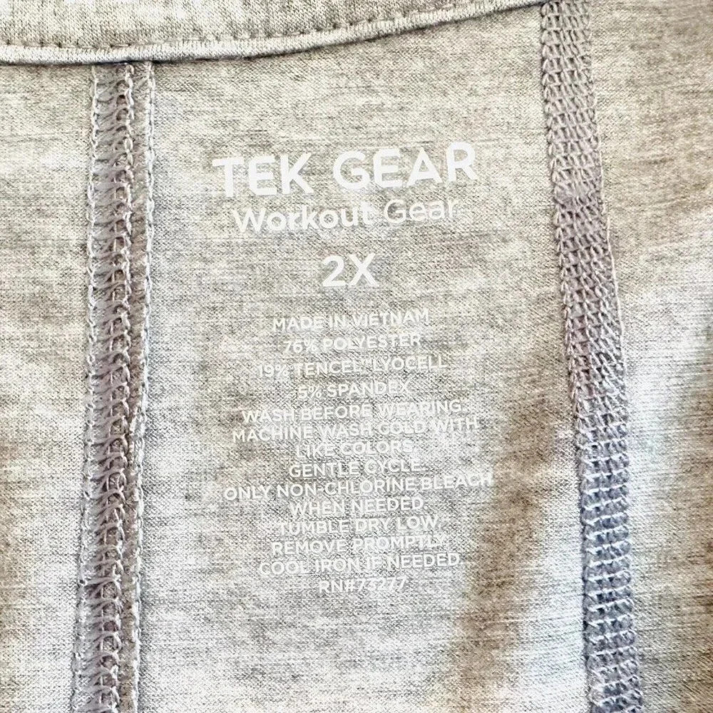 NWT TEK GEAR Women Sleeveless Athletic Leisure Flowy Wide Armhole Muscle Tank 2X - Picture 11 of 11